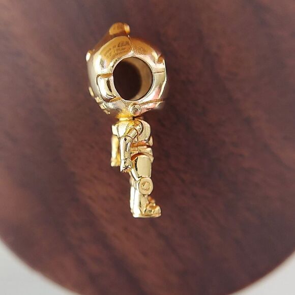 Gold C-3PO Star Wars Charm - Picture 3 of 8